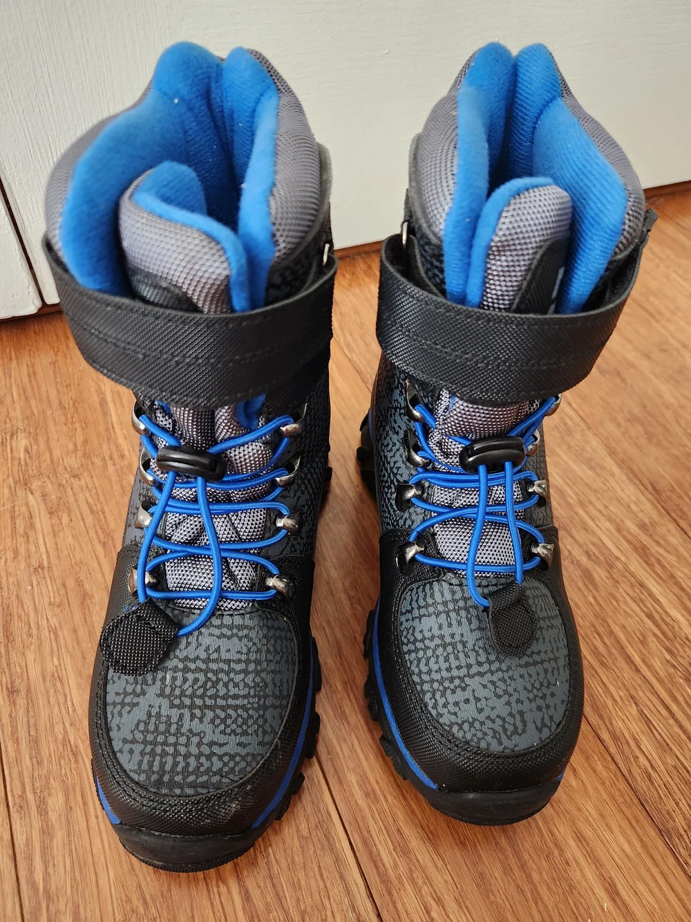 DSG Black and Blue Boys Kids Snow Boots Water Resistant Insulated, Size 1